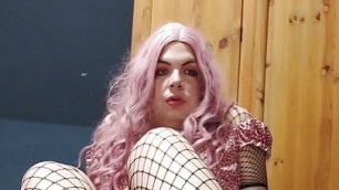 Crossdresser juvia jolie Shows her beautifilul Ass in a Hot fishnet