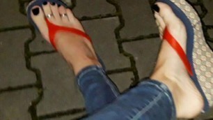 a night stroll without panties in tight jeans and flip-flops